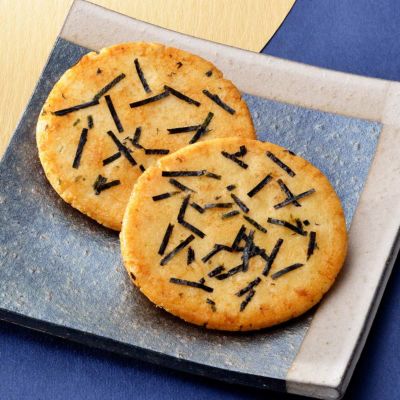 海苔付き甘醤油せんべい のたりのたり ご愛食用 (1枚入×10袋)　※